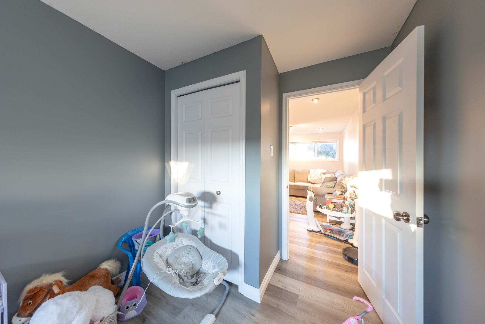 Lower bedroom & closet