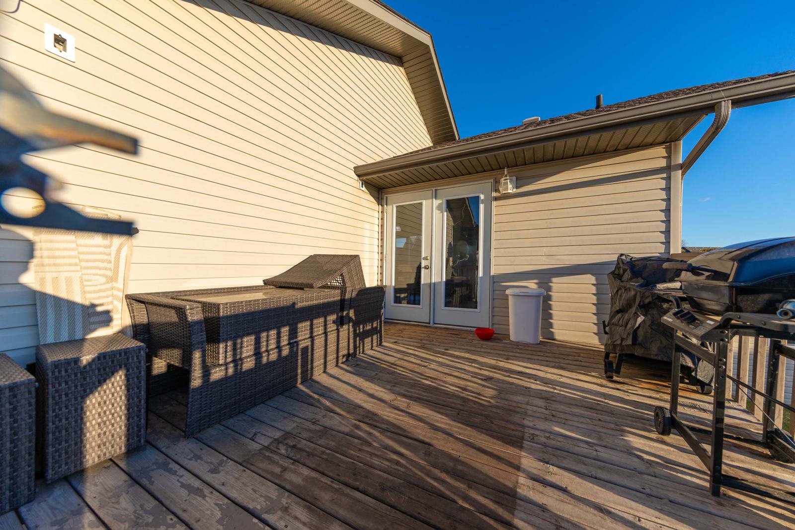 Rear deck